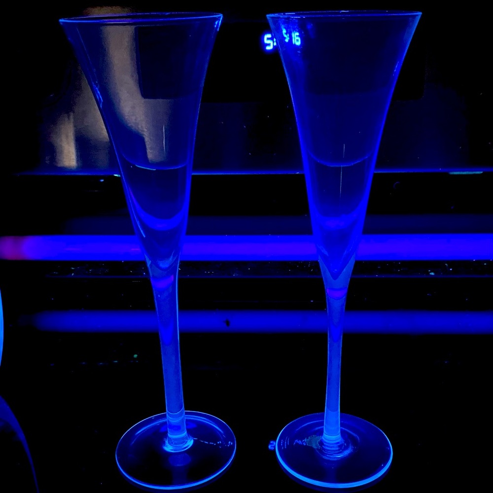 Krosno Crate Barrel Rhapsody Blue Crystal Champagne Flutes 2 Glasses